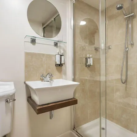 Poppy - - Pass The Keys Holiday home