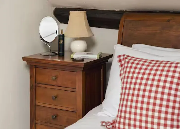 Poppy - - Pass The Keys * Coniston