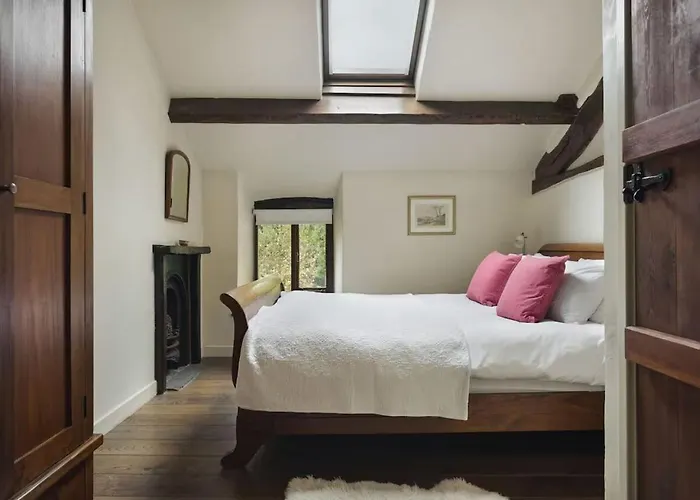 Poppy - - Pass The Keys Coniston